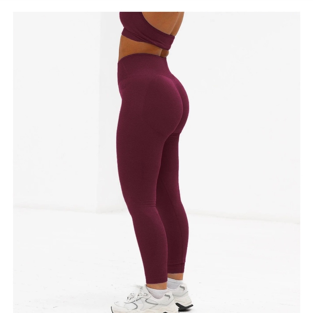 Lazuli Label scrunch butt leggings